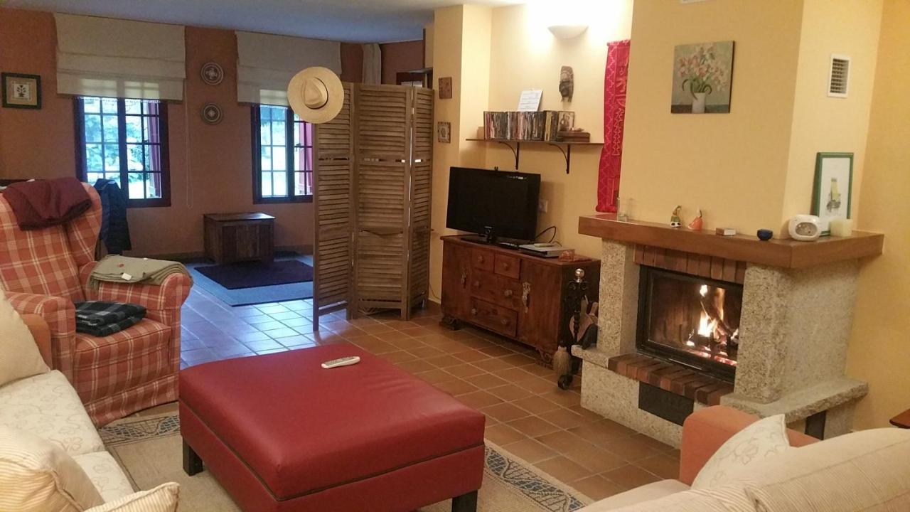 הוילה Nogueira De Ramuin A Casa Do Buxo מראה חיצוני תמונה