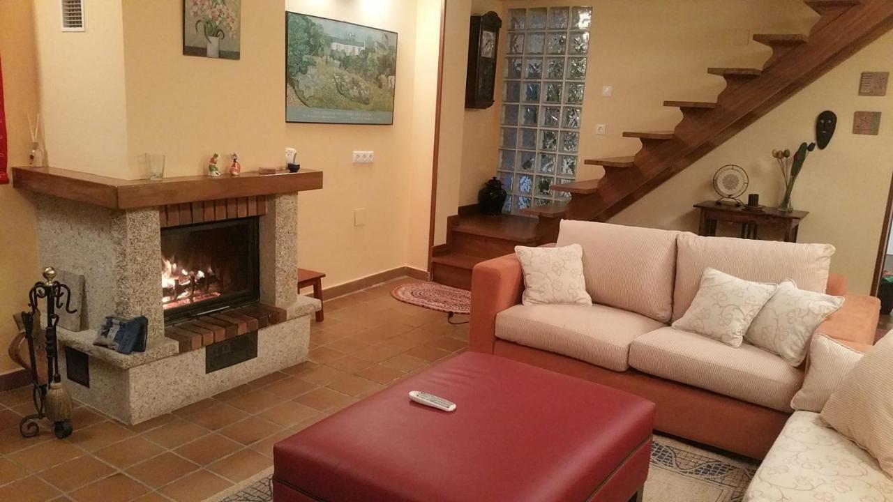 הוילה Nogueira De Ramuin A Casa Do Buxo מראה חיצוני תמונה